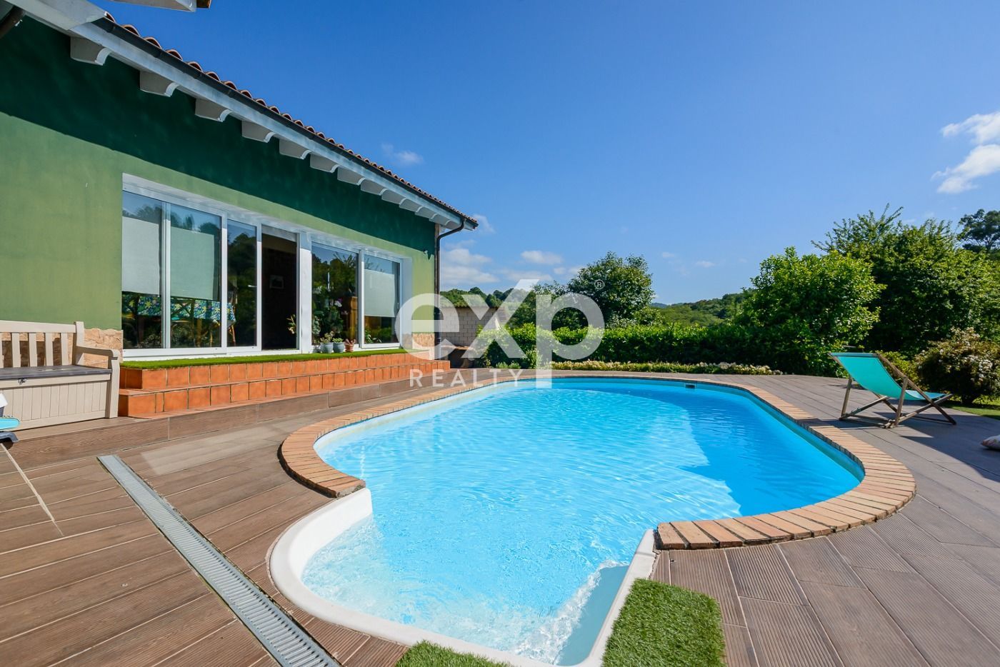 Piscina de Casa o xalet en venda en Langreo amb Calefacció, Jardí privat i Piscina