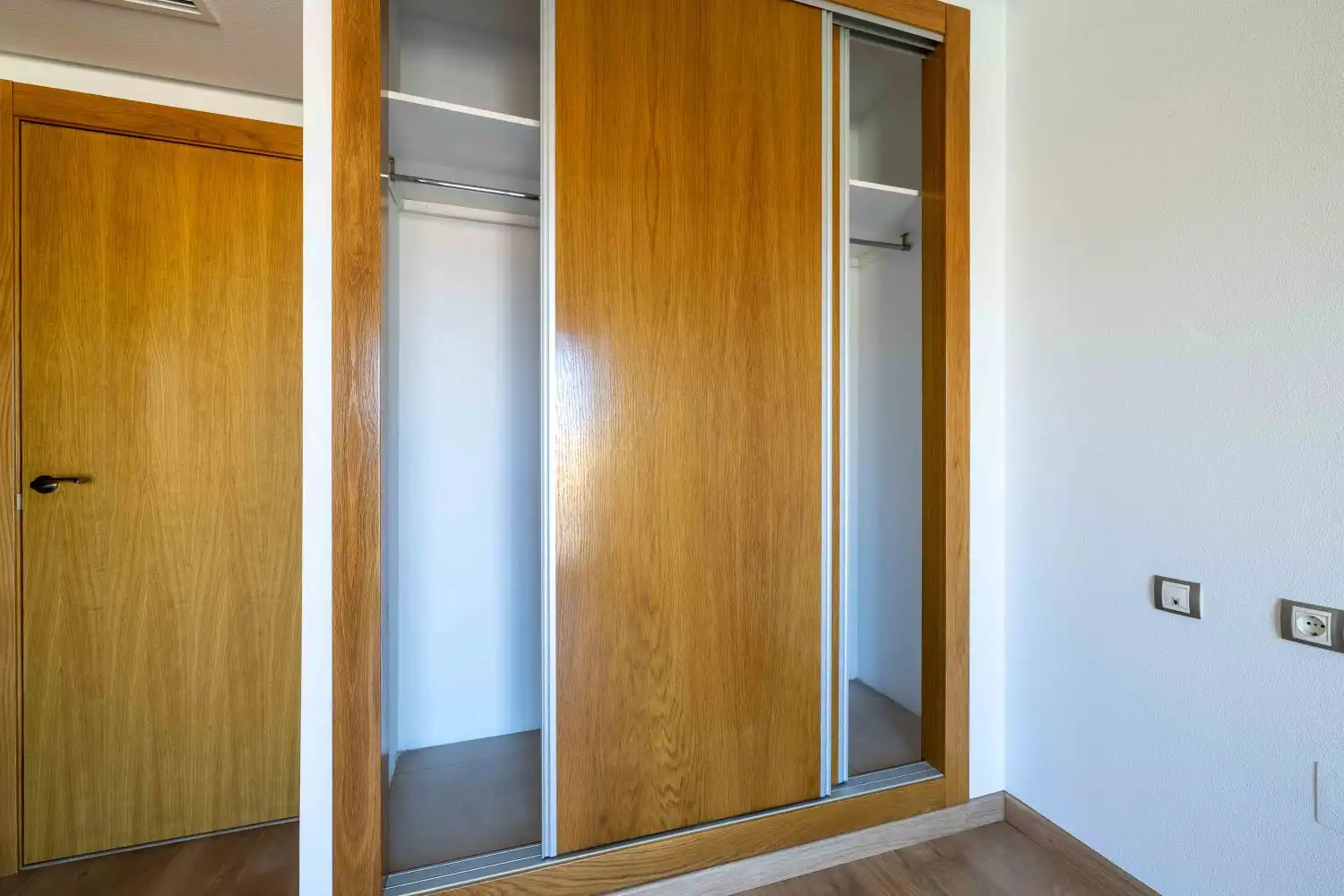 Schlafzimmer von Wohnung zum Verkauf in Murcia mit Parkett, Abstellraum und Balkon