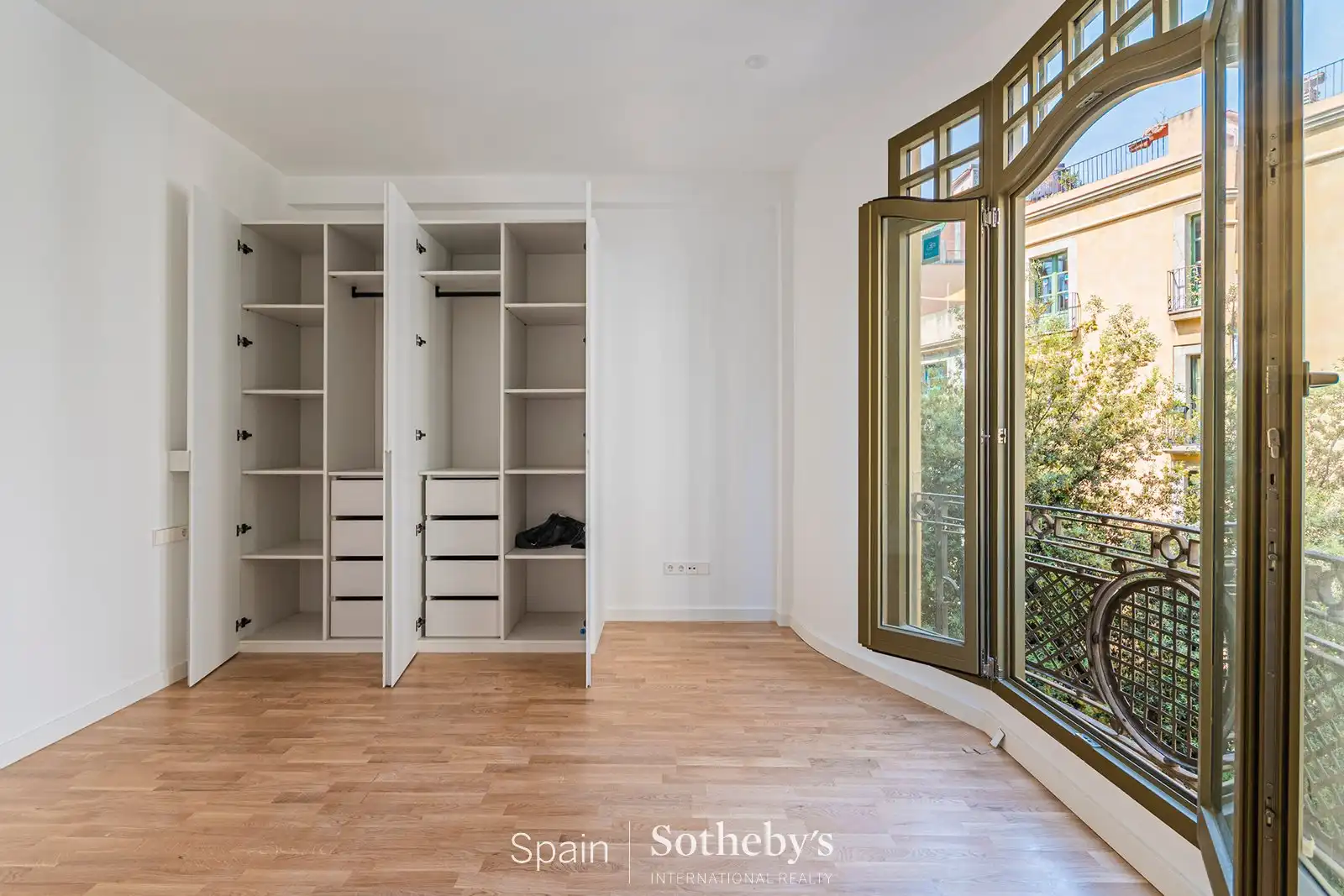 Apartment mit Aufzug zum Verkauf in Carrer Comtal, imagen 16