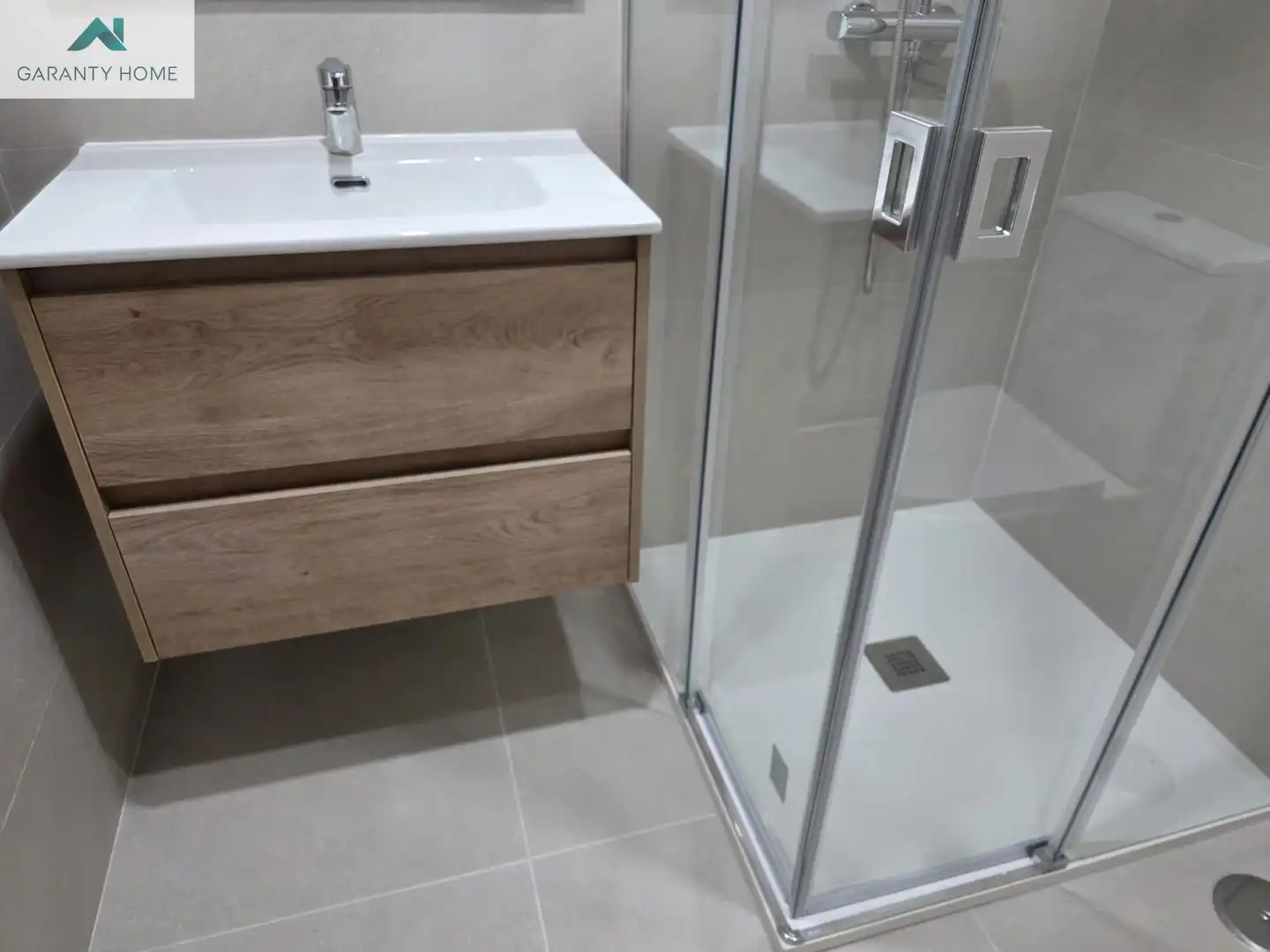 Bathroom of Flat for rent in Rincón de la Victoria  with Air Conditioner, Heating and Terrace