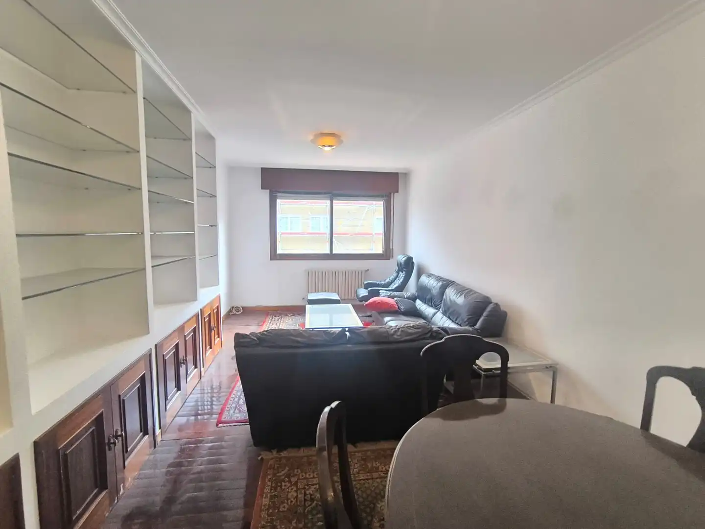Sala de estar de Piso en venta en Pontevedra Capital  con Calefacción, Parquet y Trastero