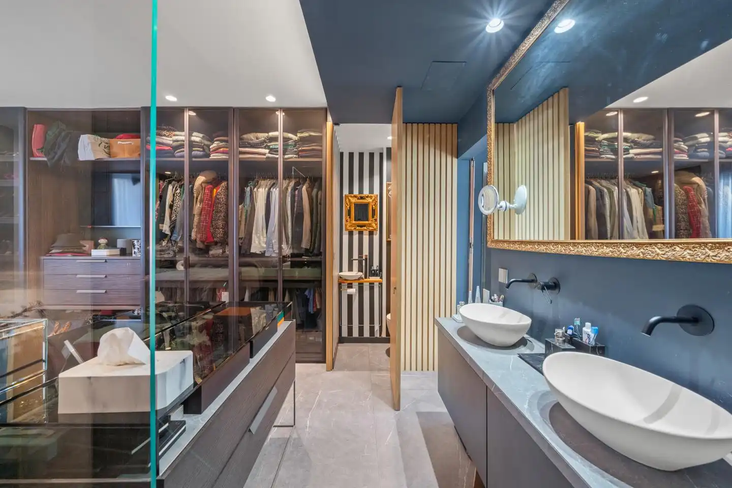 Badezimmer von Erdgeschoss zum Verkauf in Madrid mit Klimaanlage, Privatgarten und Terrasse