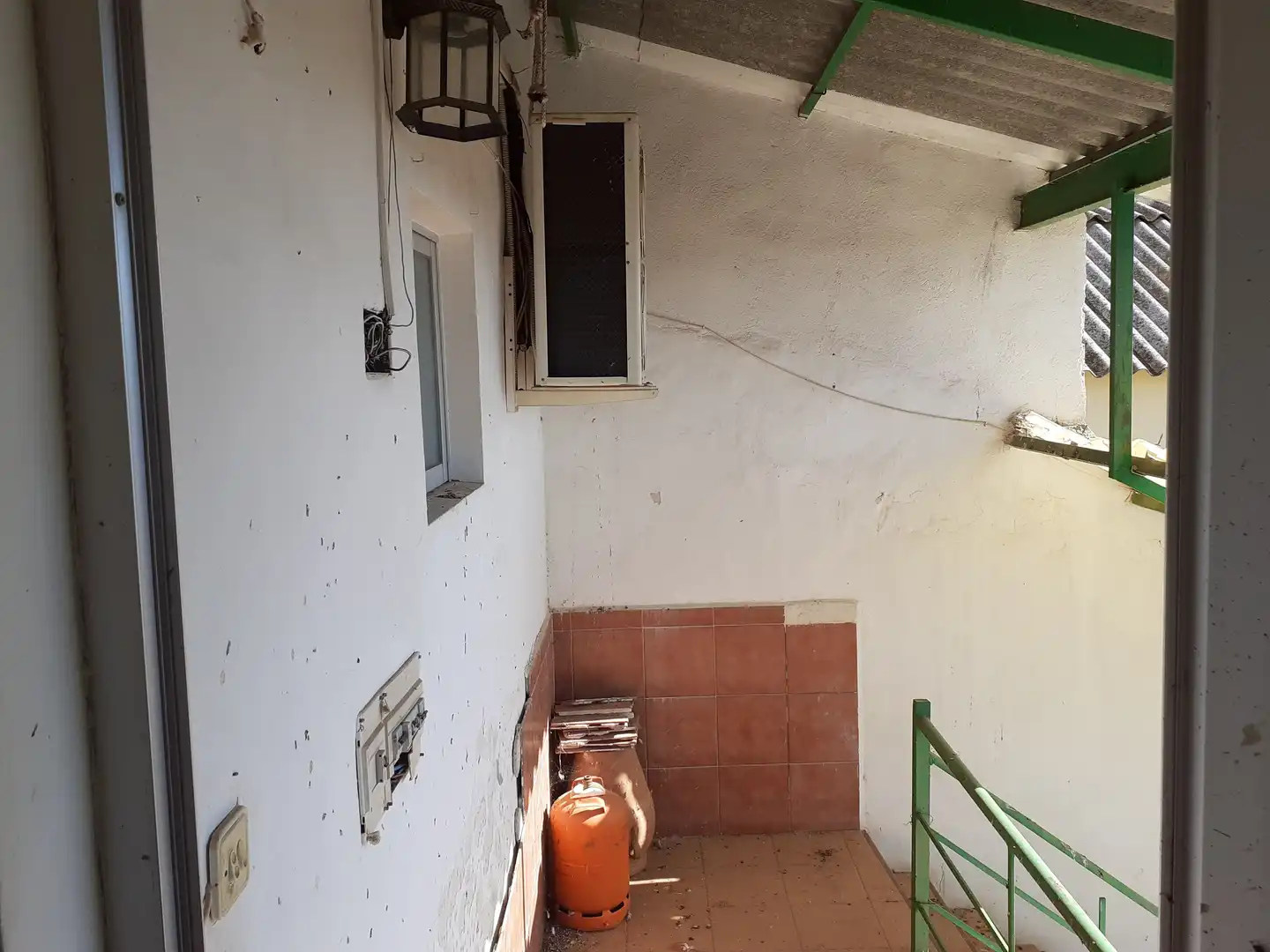 Balcony of Houses for sale in Valenzuela de Calatrava  with Air Conditioner, Heating and Storage room