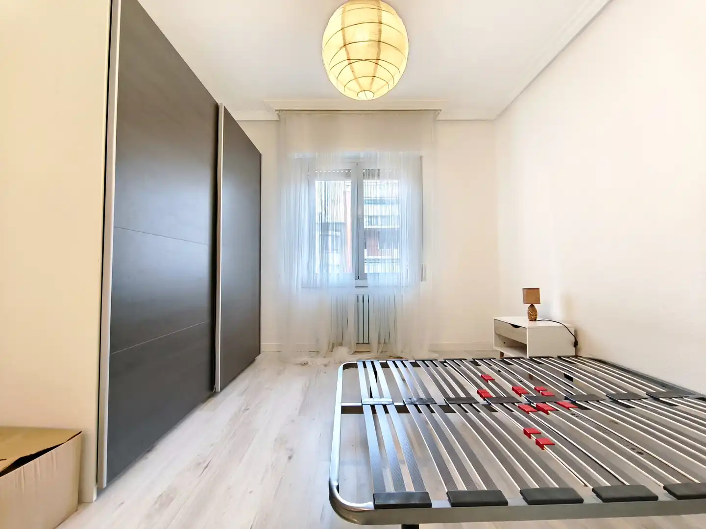 Habitación de Piso en venta en  Logroño con Calefacción, Parquet y Amueblado