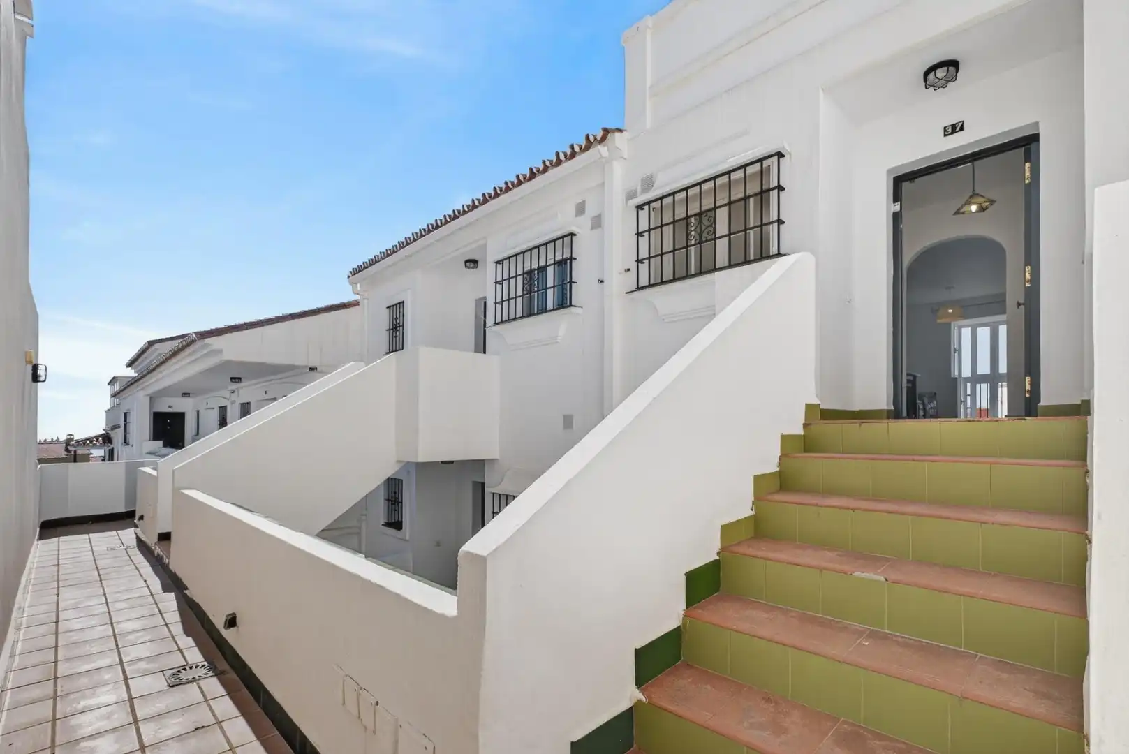 Exterior view of Duplexes for sale in Rincón de la Victoria  with Terrace, Balcony and Community pool
