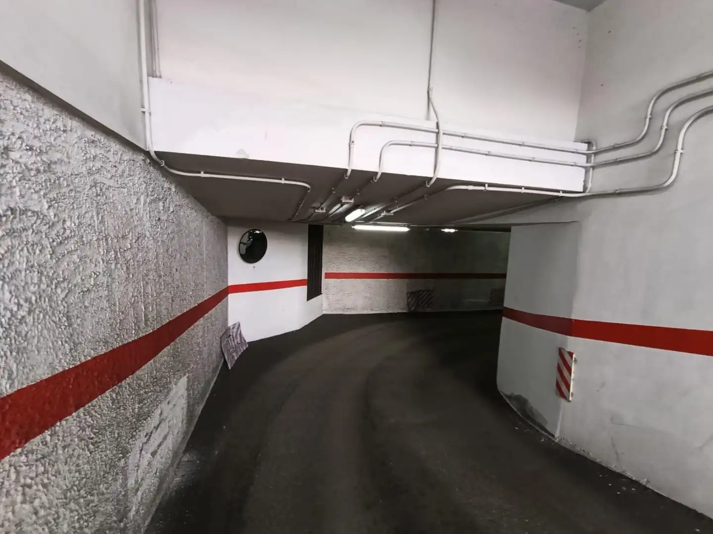 Aparcament de Apartament en venda en Avilés amb Calefacció, Traster i Balcó