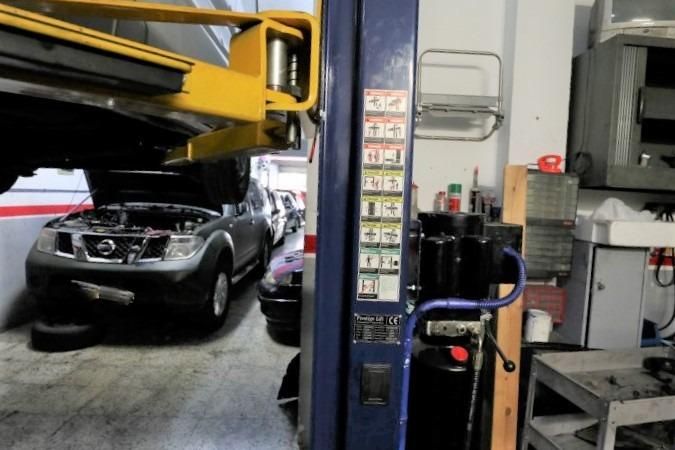 Aparcament de Local en venda en Santa Coloma de Gramenet