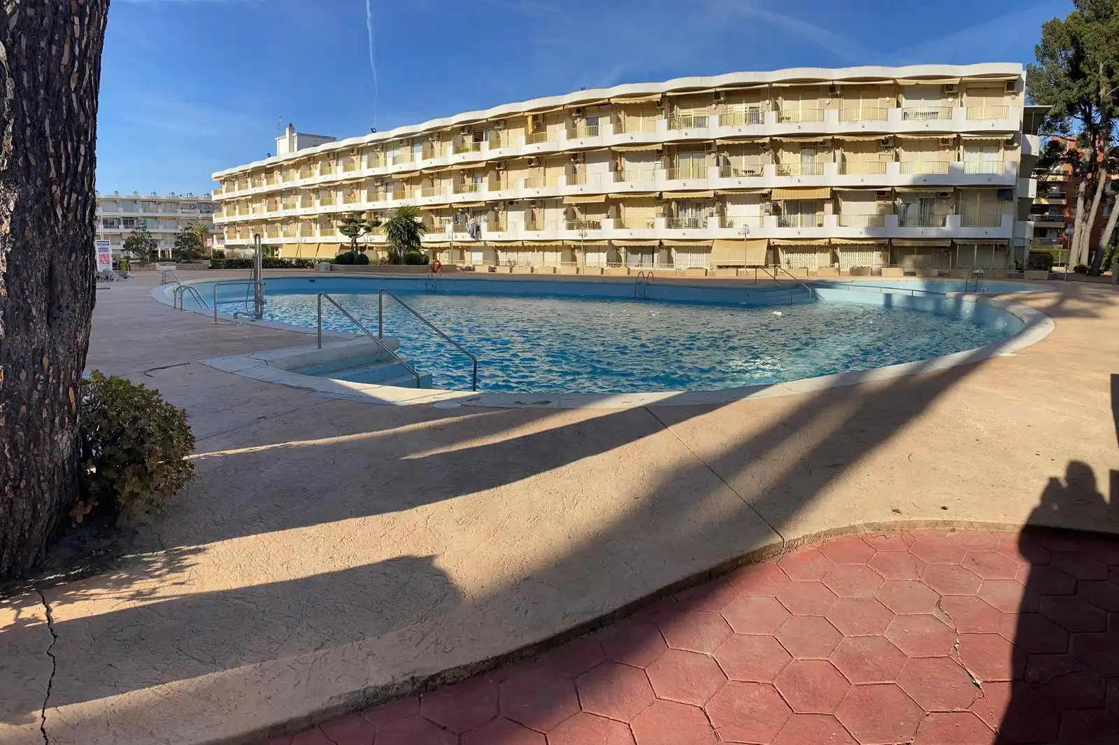 Piscina de Estudi de lloguer en Cambrils amb Jardí privat