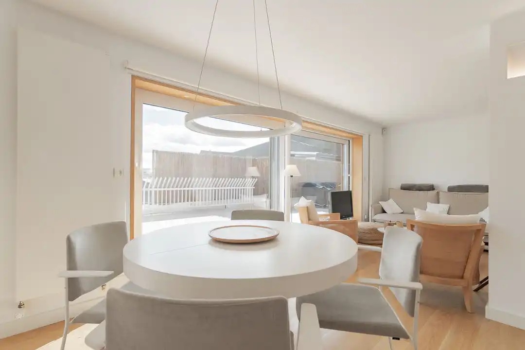 Comedor de Ático en venta en  Pamplona / Iruña con Calefacción, Terraza y Alarma