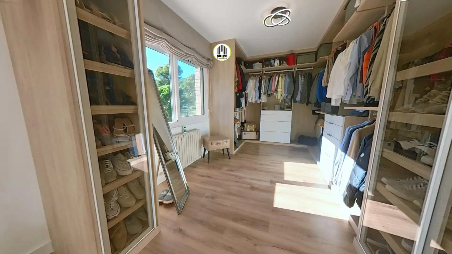 Habitación de Casa o chalet en venta en Begues con Aire acondicionado, Calefacción y Jardín privado