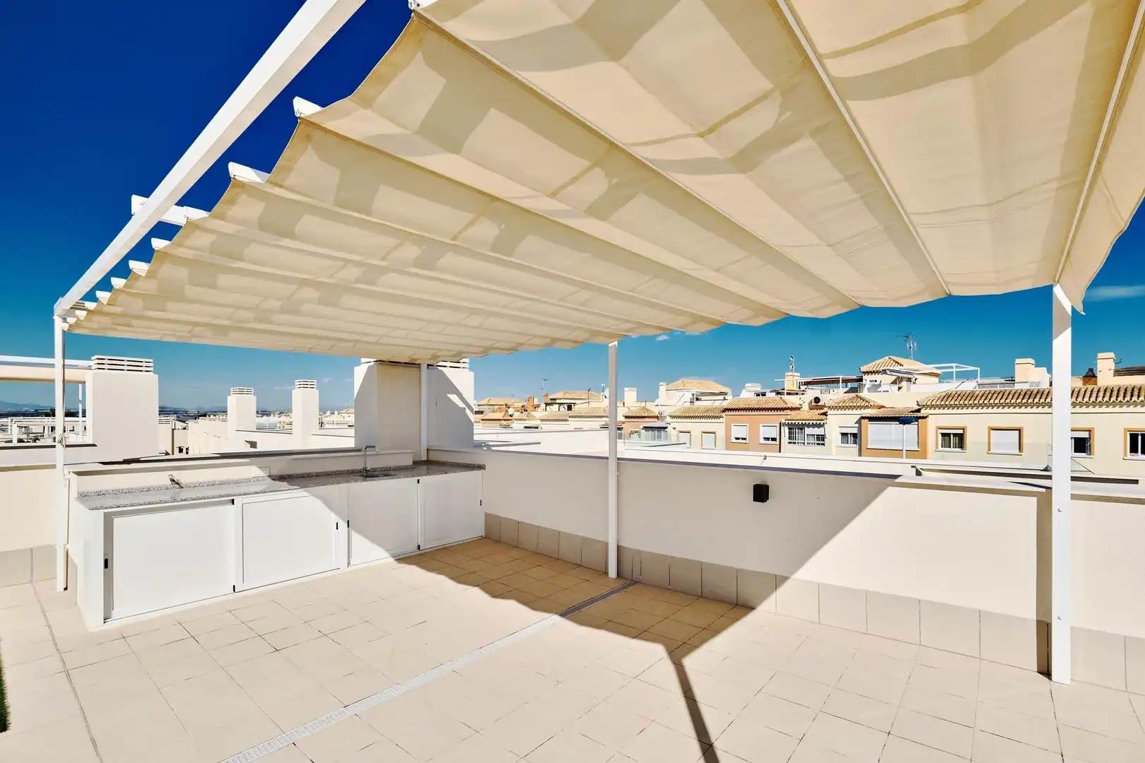 Terrace of Flat for sale in Torrevieja  with Air Conditioner, Terrace and Storage room