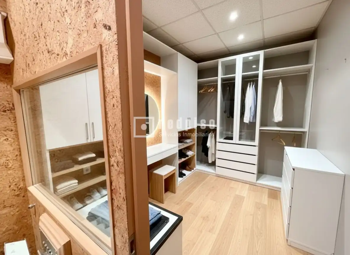 Habitación de Oficina en venta en Madrid con Aire acondicionado, Calefacción y Terraza