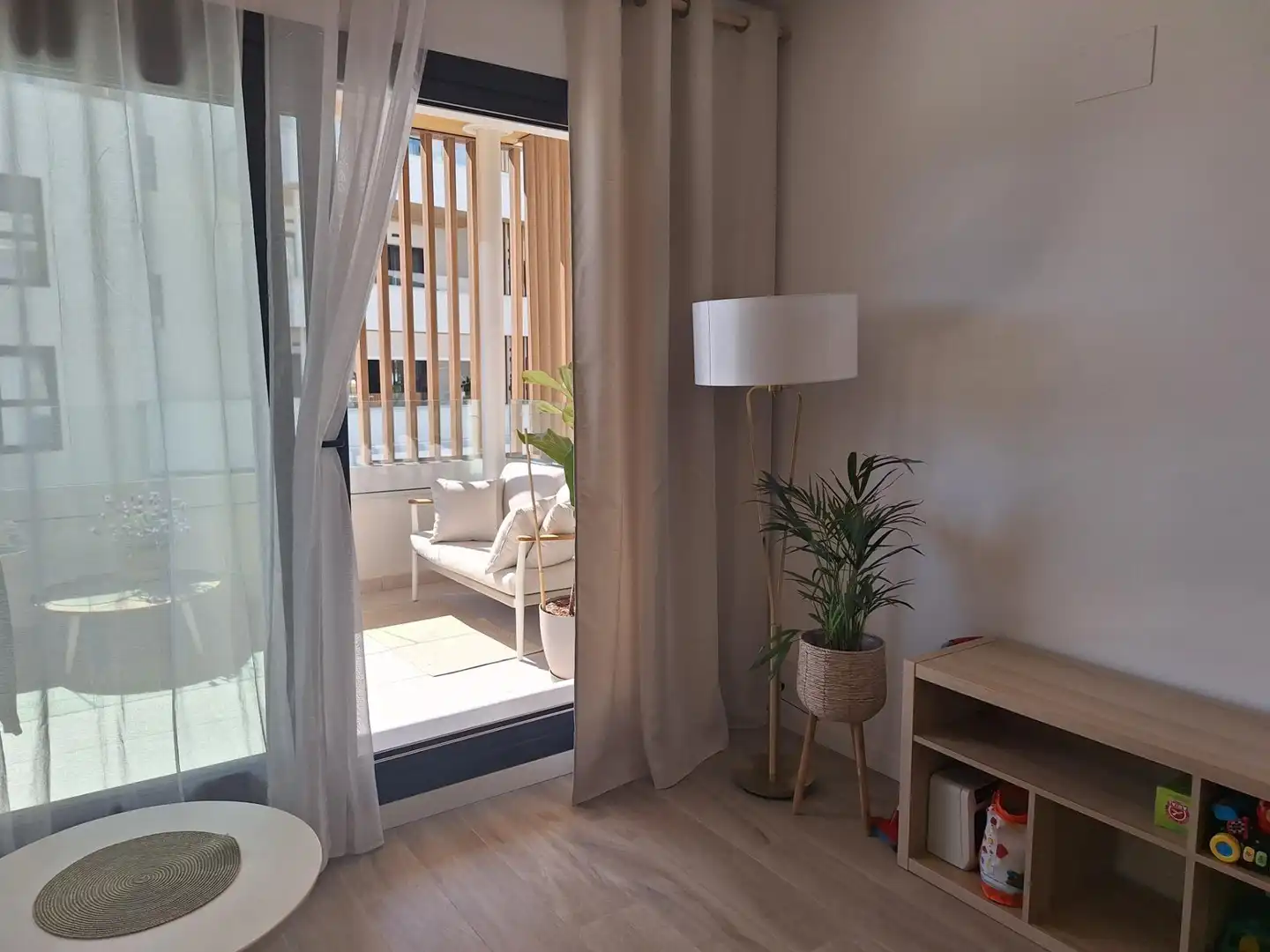 Apartament amb terrassa en venda a PEDAG.AMELIA ASENSI BEVIA 1, imagen 3