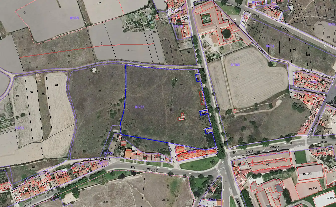 Fabrik Grundstücke zum Verkauf in Zamora Capital 