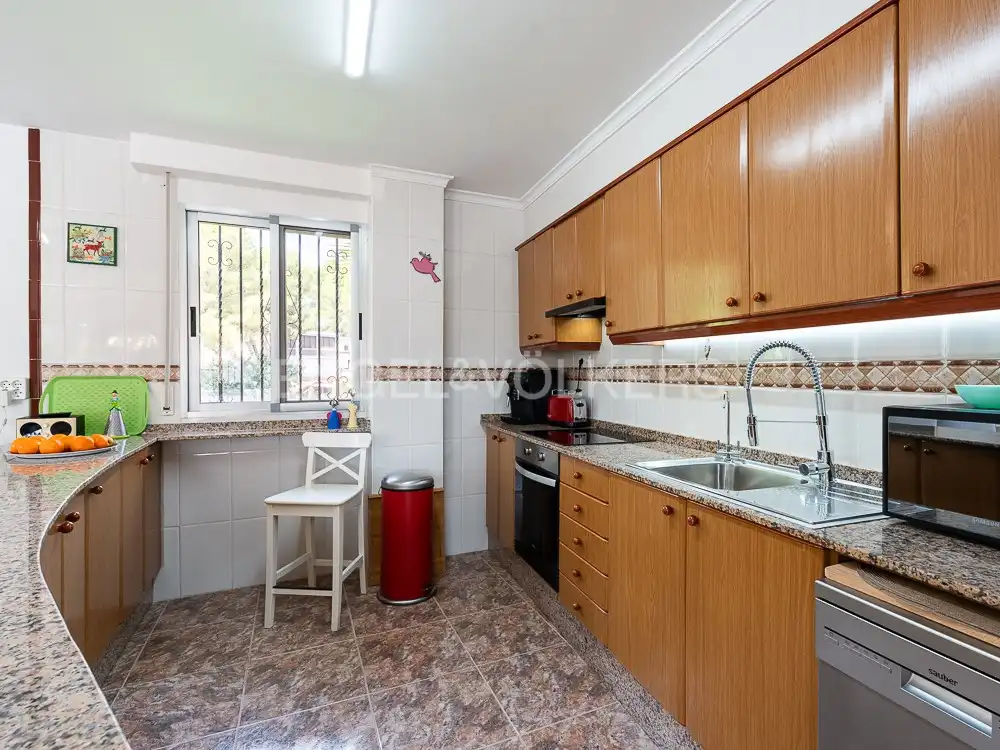 Cuina de Casa o xalet en venda en Alberic amb Aire condicionat, Calefacció i Jardí privat