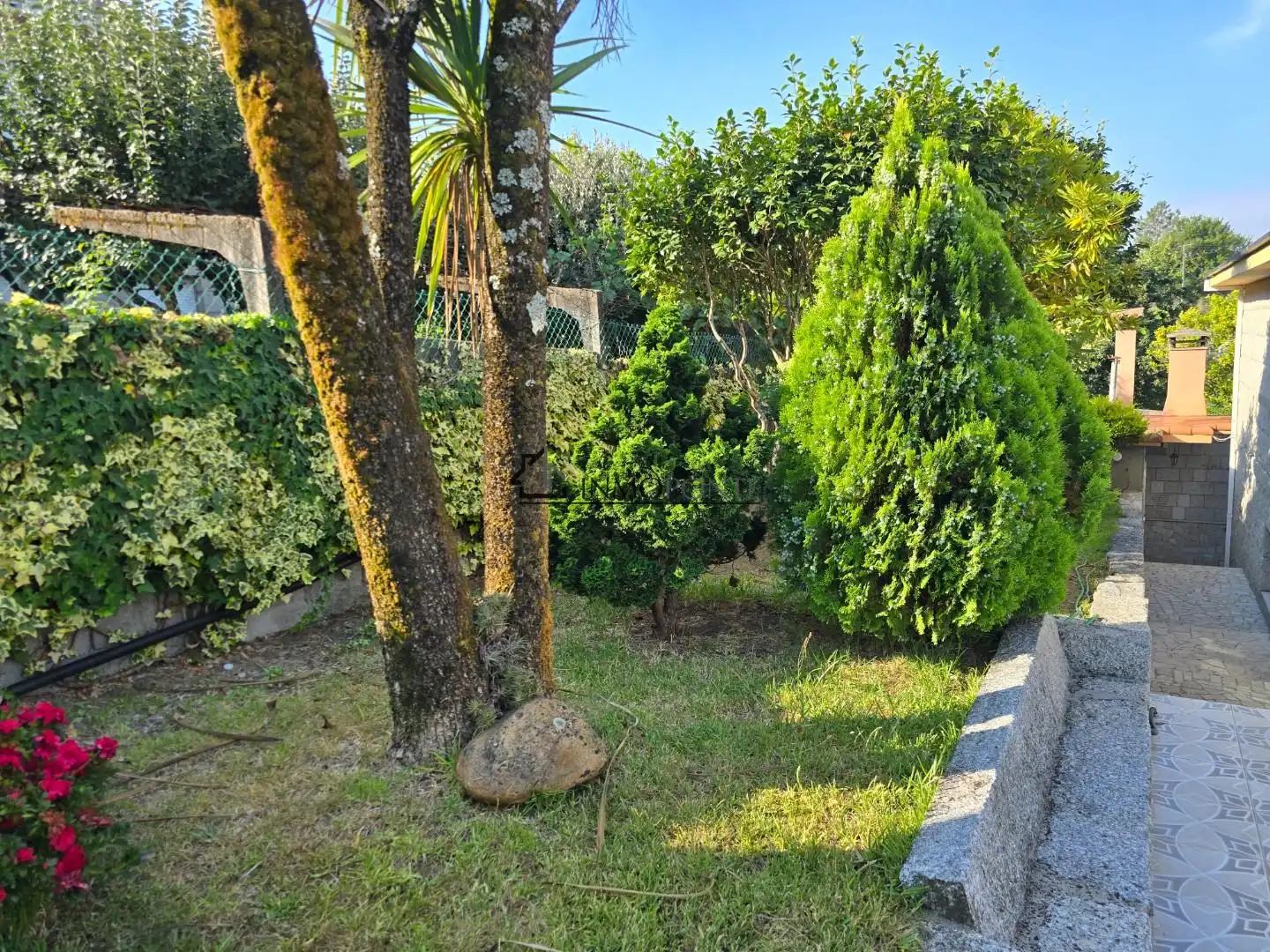 Jardí de Casa o xalet en venda en Pontevedra Capital  amb Calefacció, Jardí privat i Terrassa