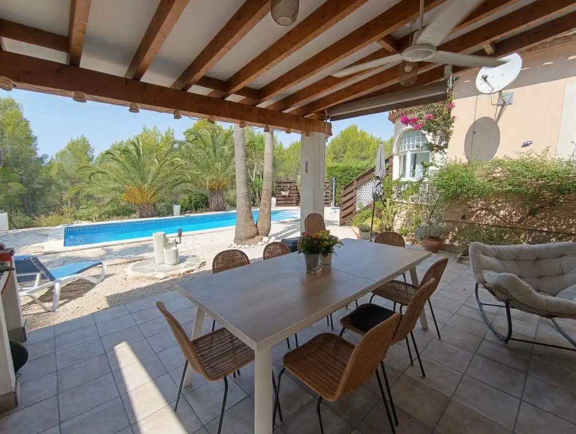Casa amb piscina en venda a Sant Jordi d'Alfama, imagen 4