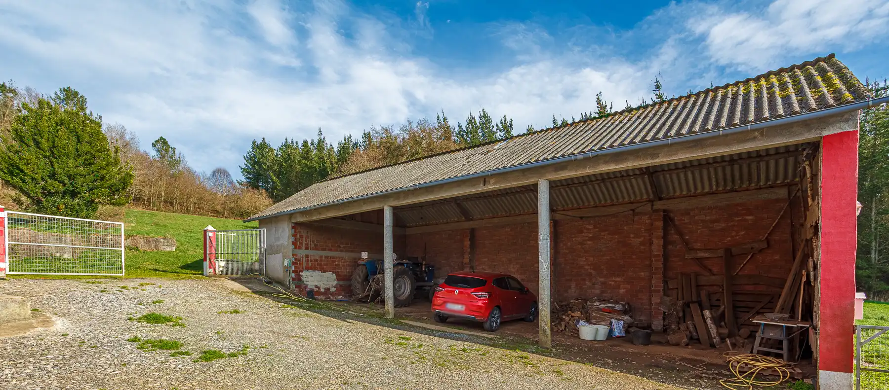Parking de Finca rústica en venta en Pol con Amueblado