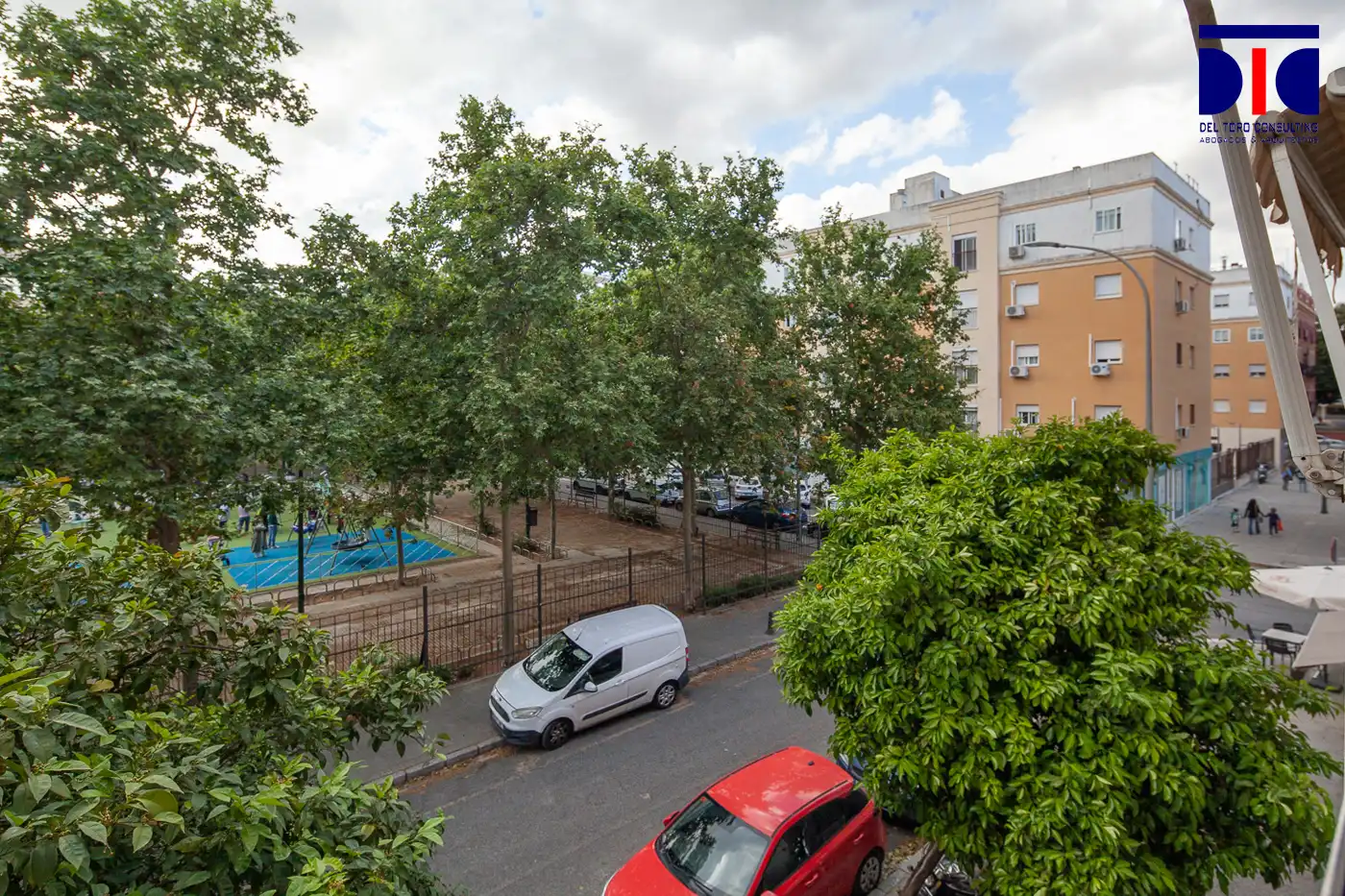 Vista exterior de Piso en venta en Sevilla con Aire acondicionado, Calefacción y Terraza