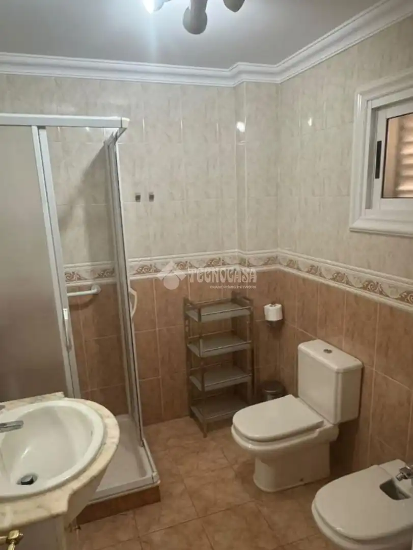 Badezimmer von Wohnung zur Miete in Playa Jardín