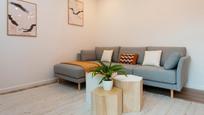 Living room of Flat for sale in  Barcelona Capital  with Air Conditioner, Heating and Balcony