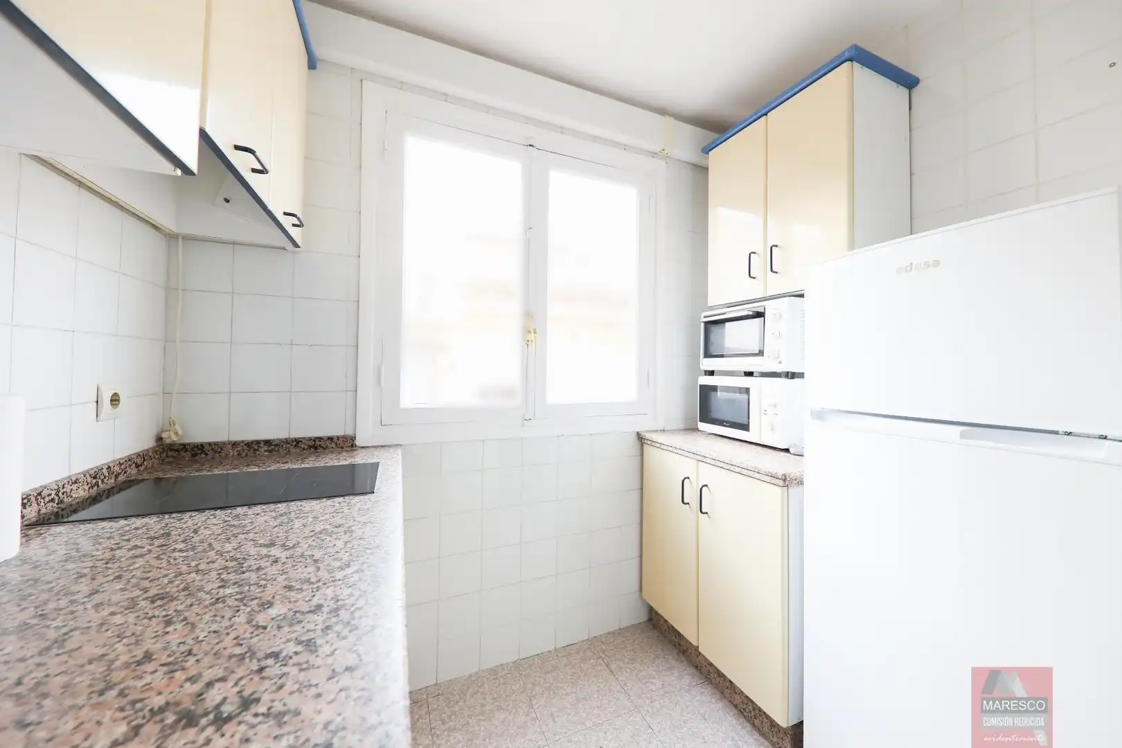 Kitchen of Flat for sale in Fuengirola  with Air Conditioner, Terrace and Balcony