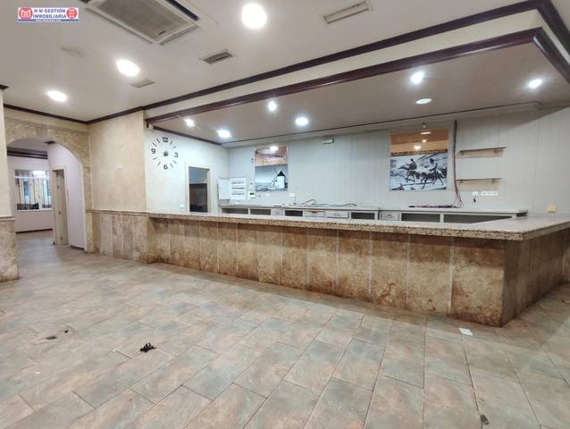 Local comercial en Alquiler en Alcázar de San Juan