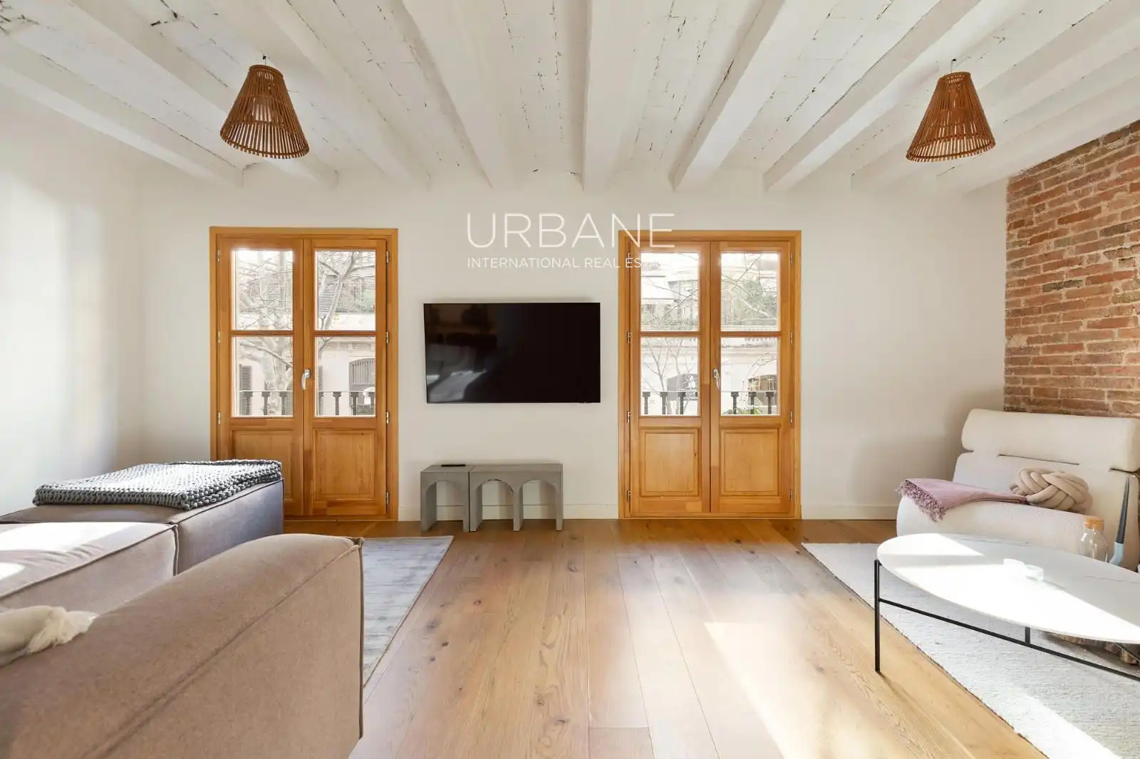 Sala d'estar de Pis de lloguer en Barcelona amb Parquet, Forn i Rentadora