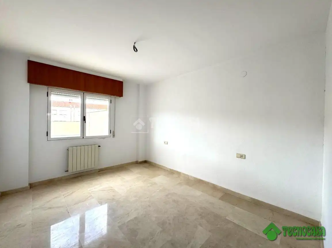 Habitación de Piso en venta en Pozo Cañada con Calefacción y Terraza