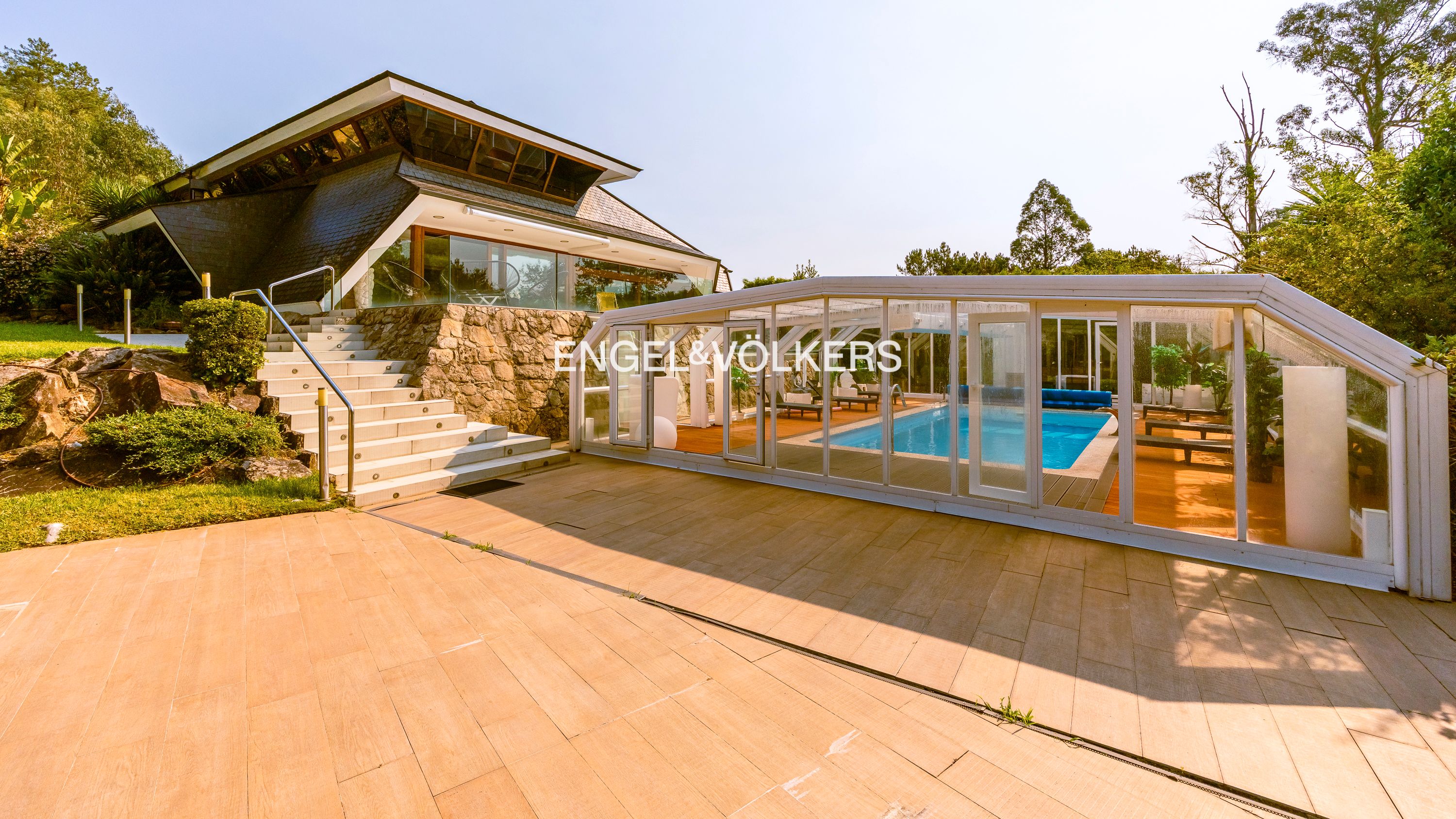 Piscina de Casa o xalet en venda en Redondela amb Calefacció, Jardí privat i Terrassa