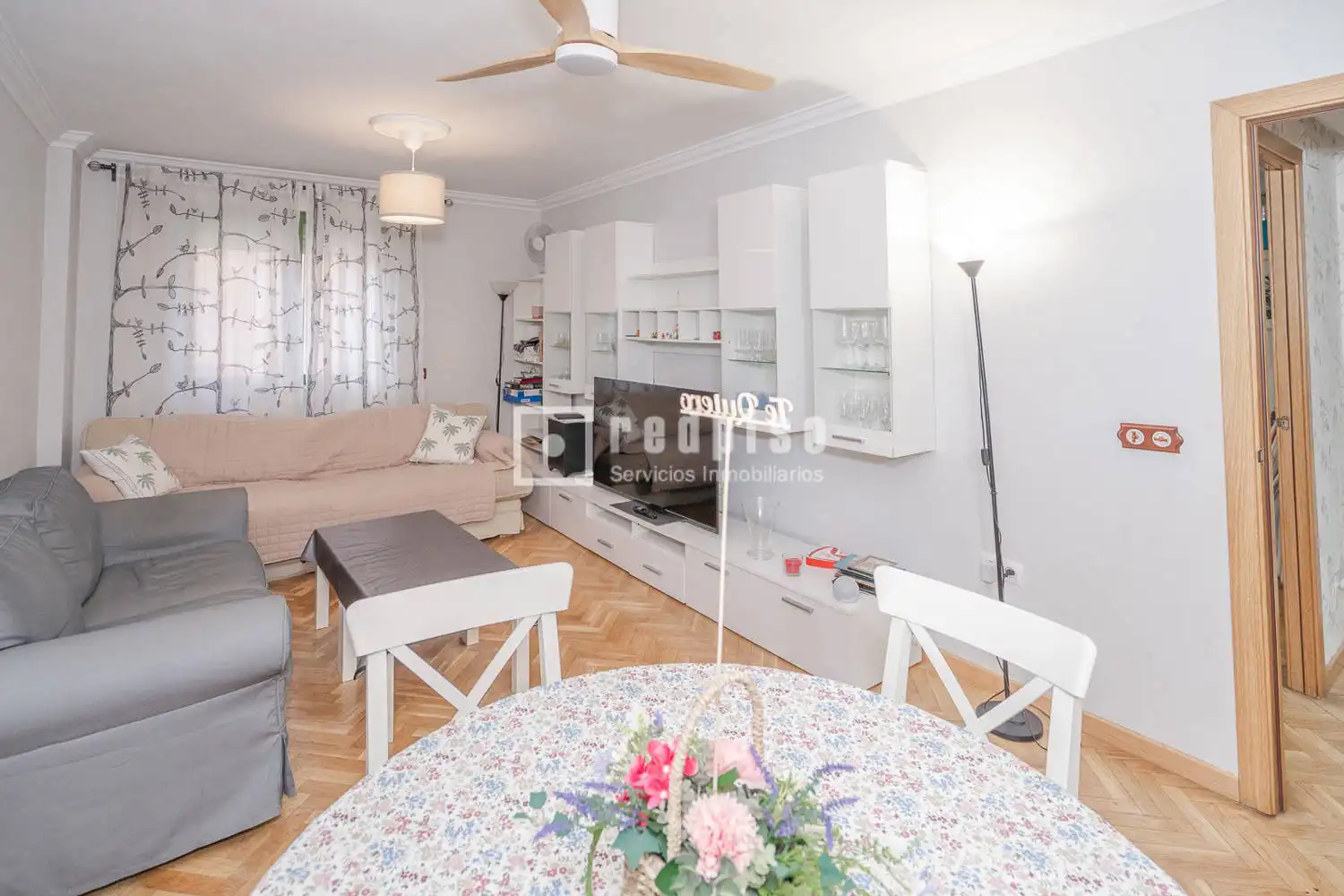 Wohnzimmer von Wohnung zum Verkauf in Arroyomolinos (Madrid) mit Heizung, Parkett und Abstellraum