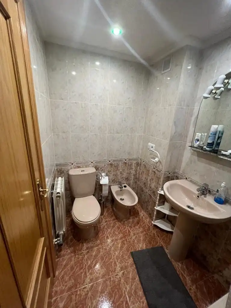Flat for rent in Calle las Infantas, Universidad - Las Huelgas