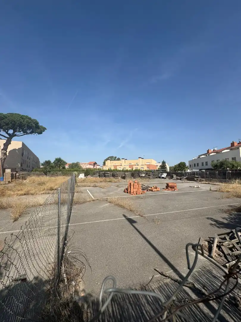 Terreny residencial en venda a Carrer de Josep M. Folch i Torres 15, imagen 3