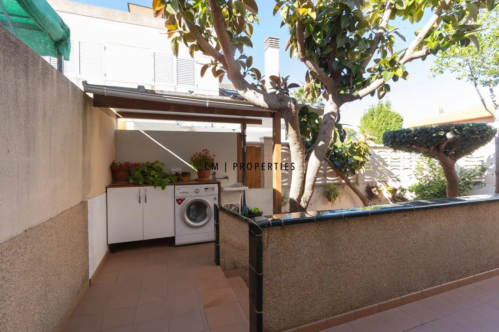 Exterior view of Detached homes for sale in Sagunto / Sagunt  with Air Conditioner, Terrace and Oven