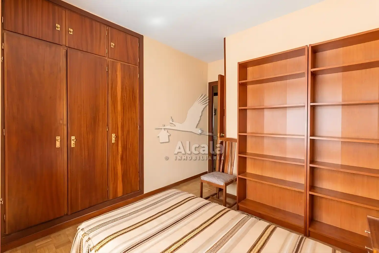 Habitación de Piso en venta en Alcalá de Henares con Calefacción, Jardín privado y Parquet