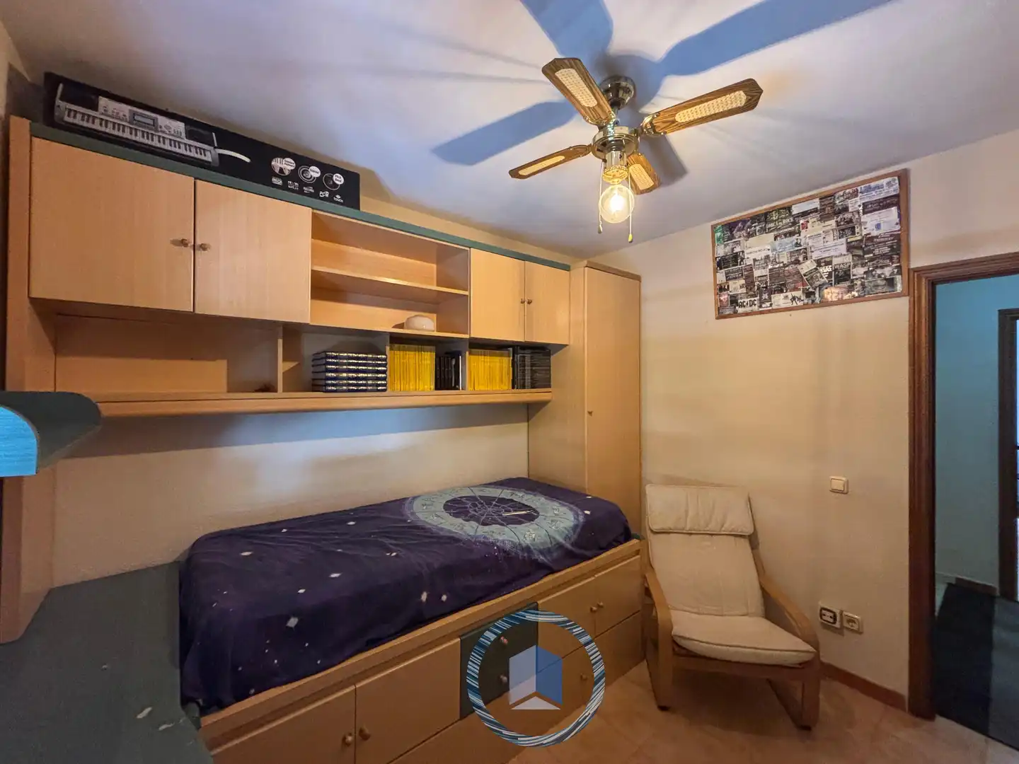 Habitación de Casa adosada en venta en Montequinto