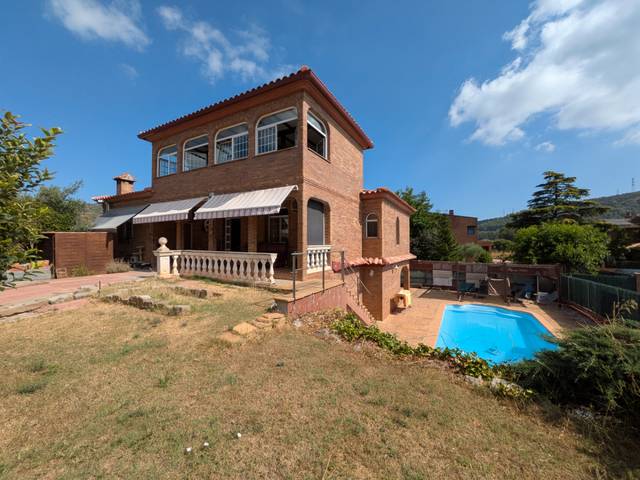 Casa-chalet en Venta en Camí Can Sadurní en Begues