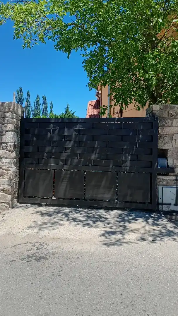 Vista exterior de Piso en venta en Almarza con Jardín privado, Parquet y Amueblado
