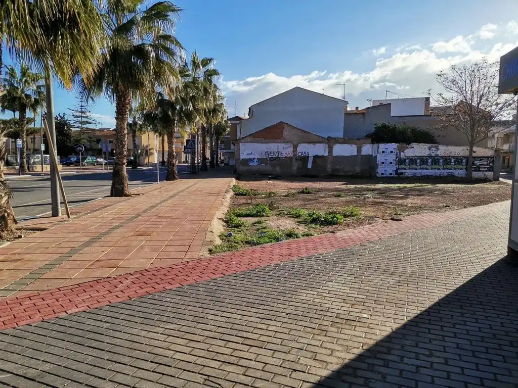 Residential zum Verkauf in Avenida TRECE DE OCTUBRE, Centro