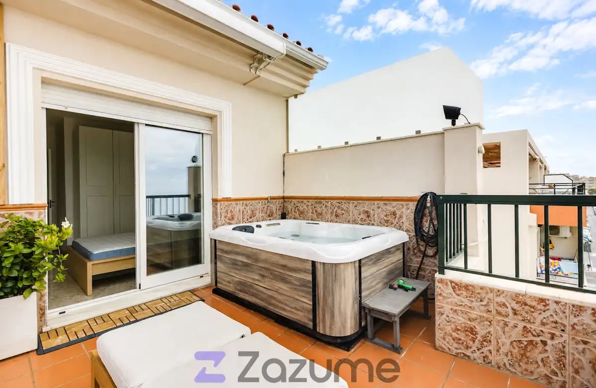 Terraza de Ático de alquiler en Vélez-Málaga con Aire acondicionado, Calefacción y Terraza