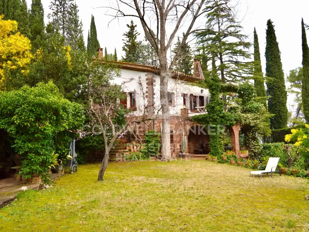 Jardín de Finca rústica en venta en Castellví de Rosanes