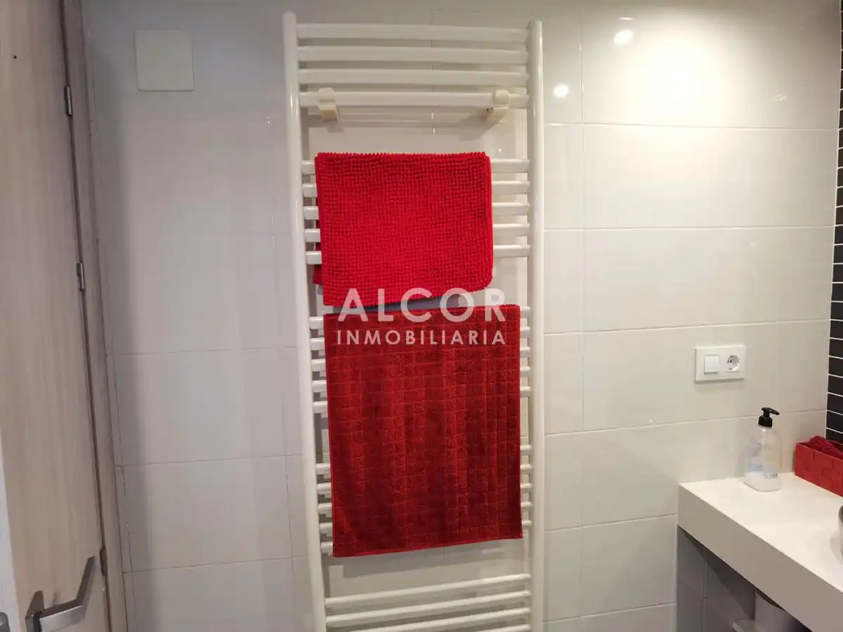 Bathroom of Houses for sale in Peñíscola / Peníscola  with Air Conditioner, Heating and Private garden