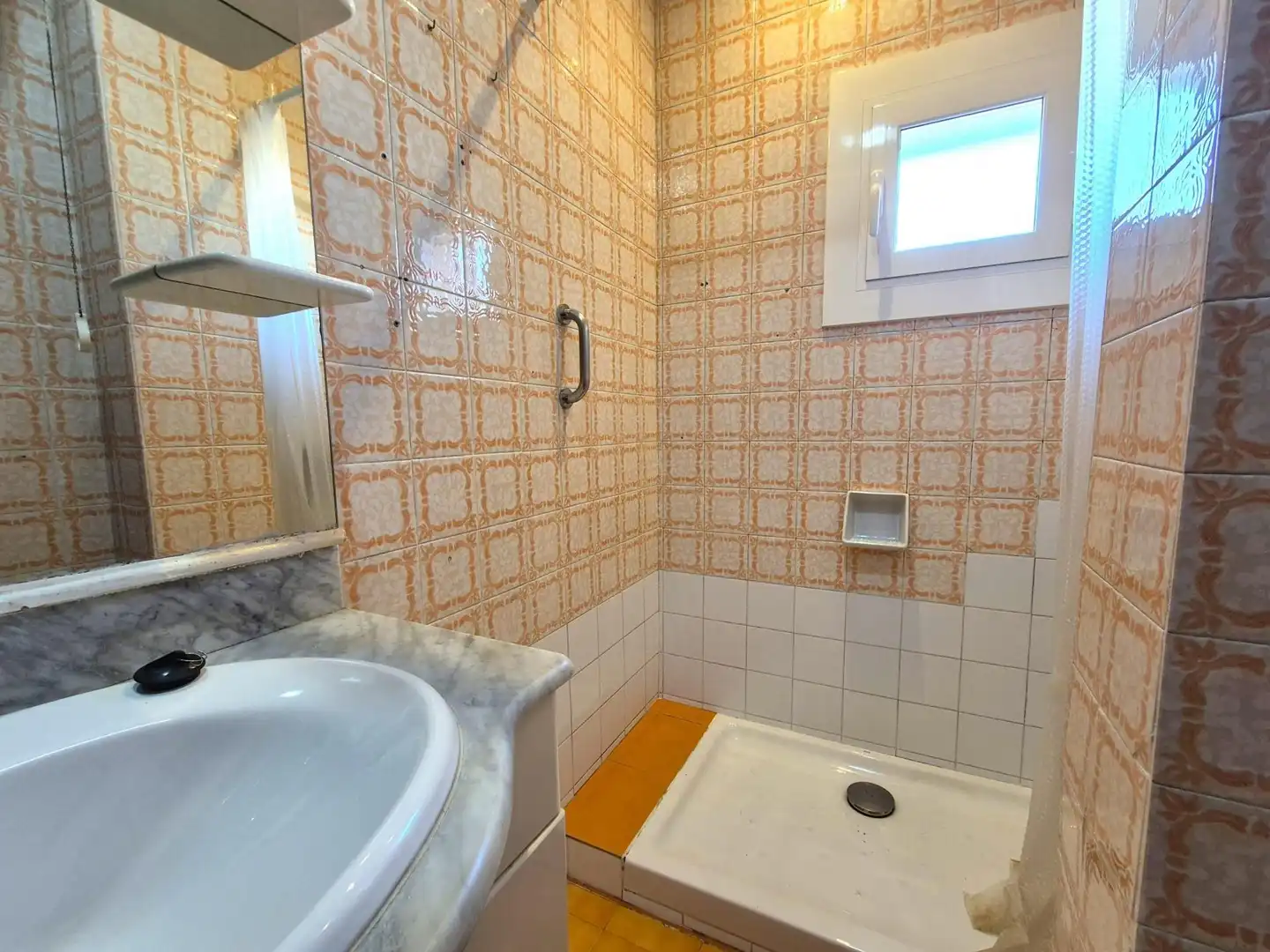 Bathroom of Apartments for sale in Barcelona
