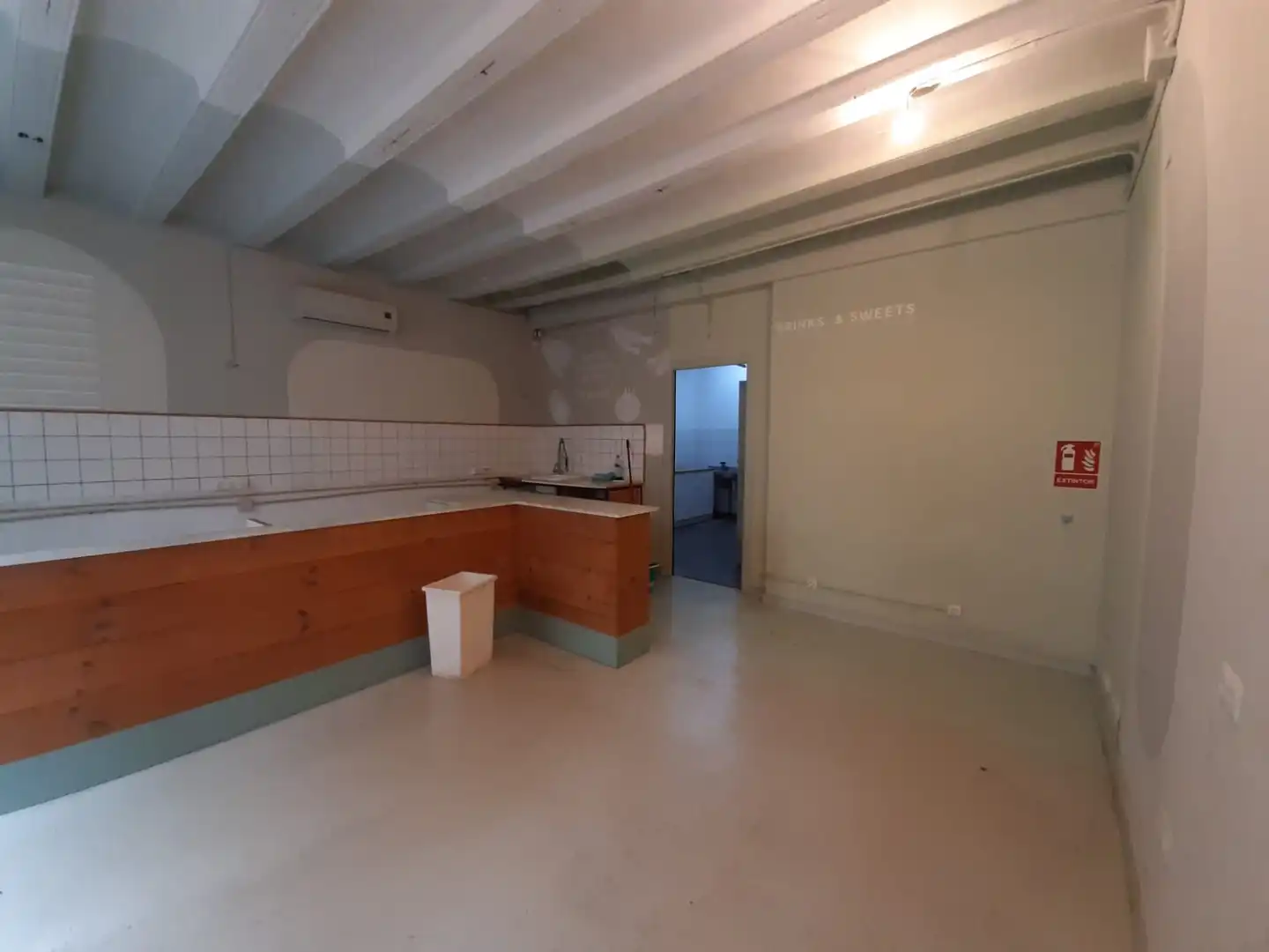 Business premises for sale in Carrer de Freixures, imagen 2