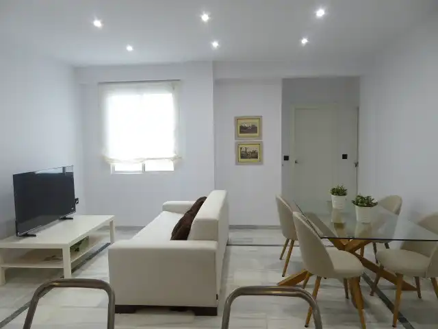 Wohnung mit Aufzug zur Miete in Calle Molina Lario 20