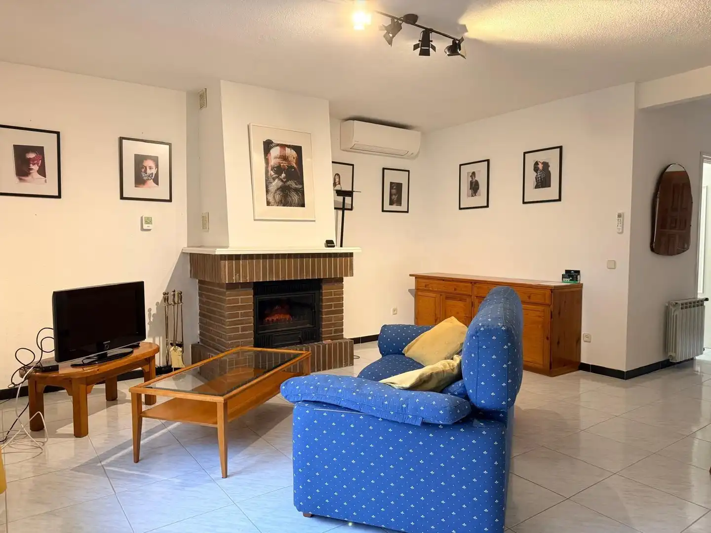 Living room of Study for rent in Villanueva de la Cañada  with Air Conditioner, Private garden and Terrace