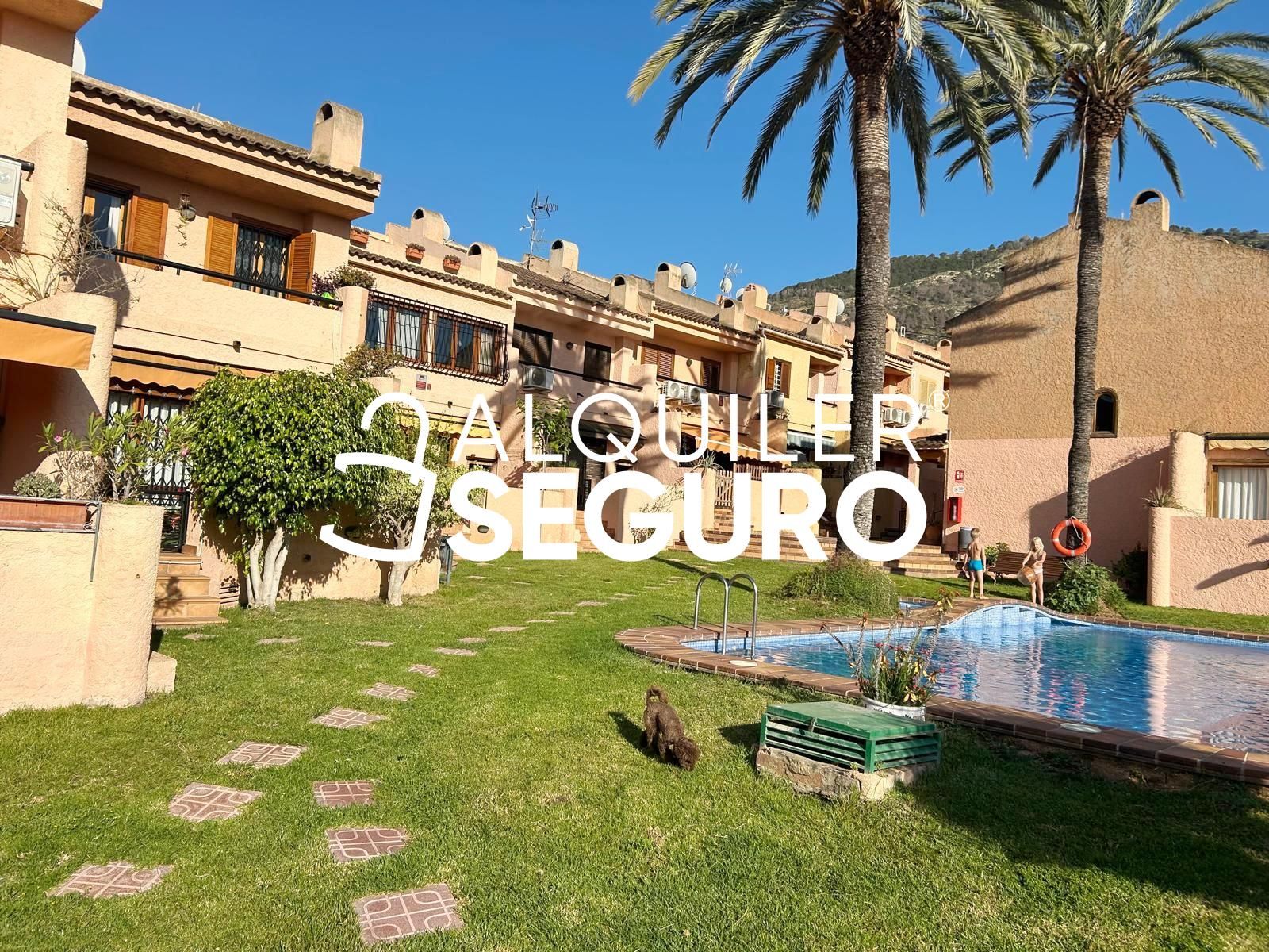 Vista exterior de Casa o xalet de lloguer en L'Alfàs del Pi amb Aire condicionat, Calefacció i Terrassa
