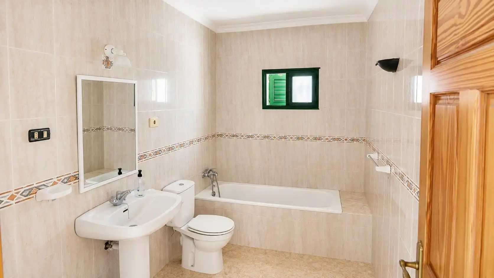Bathroom of Houses for sale in Valleseco  with Terrace and Furnished