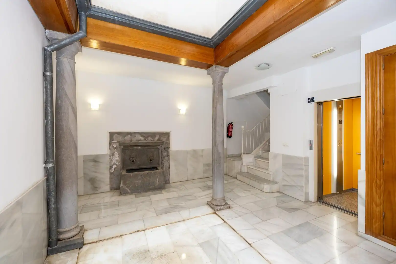 Attic for sale in Granada  with Air Conditioner, Heating and Terrace