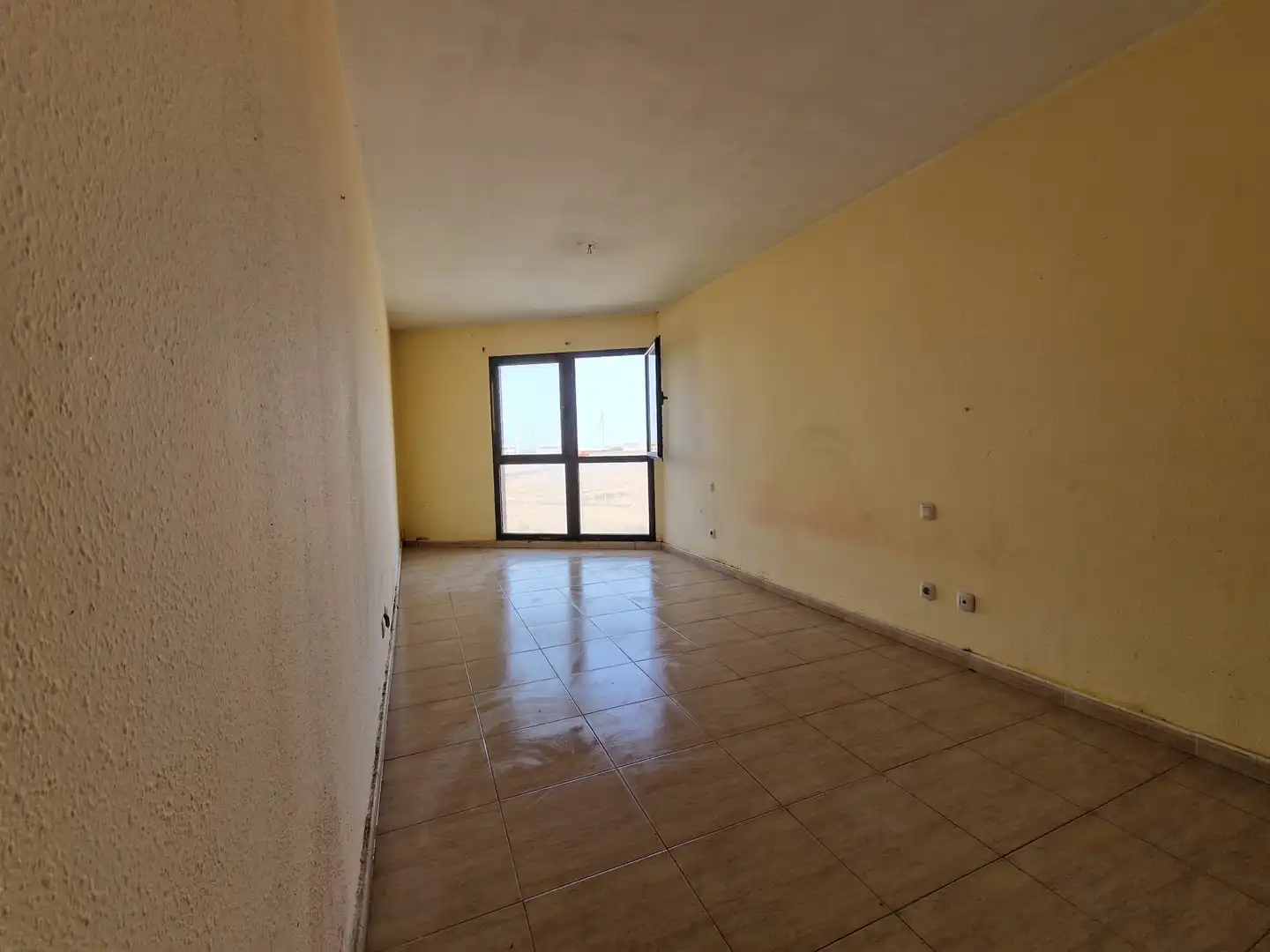 Sala d'estar de Pis en venda en Vecindario - El Doctoral - Cruce de Sardina
